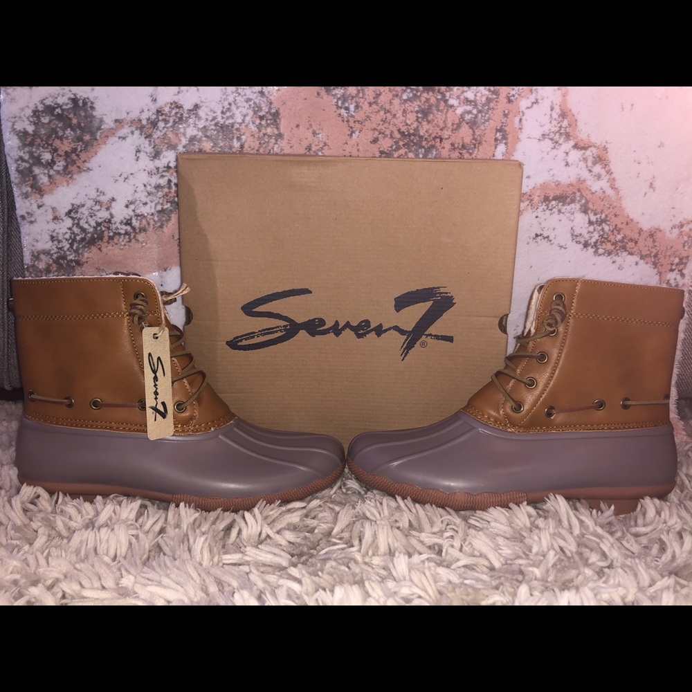 Seven7 Speyside Duck Boot